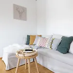 2ndhomes Spacious & 3br With Sauna & Balcony Appartement