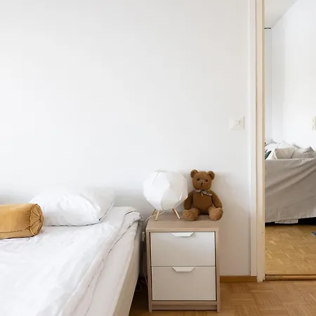 2ndhomes Spacious & 3br With Sauna & Balcony *