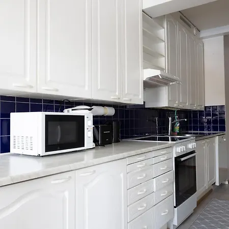 Apartment 2ndhomes Spacious & 3br With Sauna & Balcony